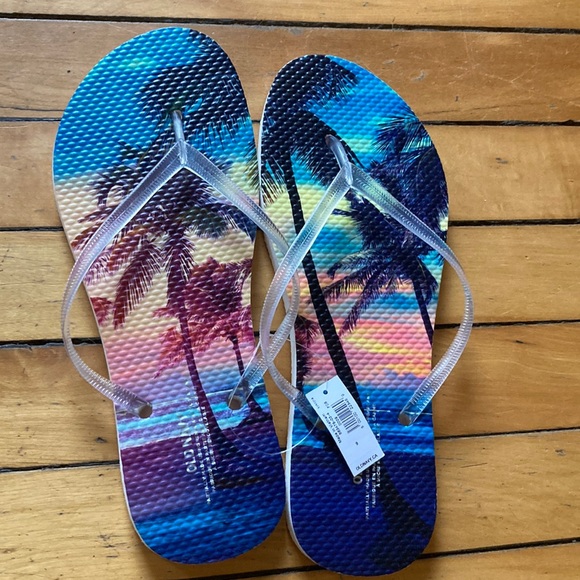 Brand New Flip Flops - Picture 1 of 1